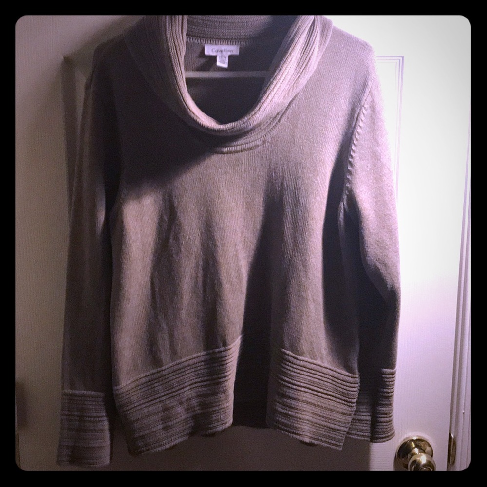 Calvin Klein women’s sweater with neck sweater